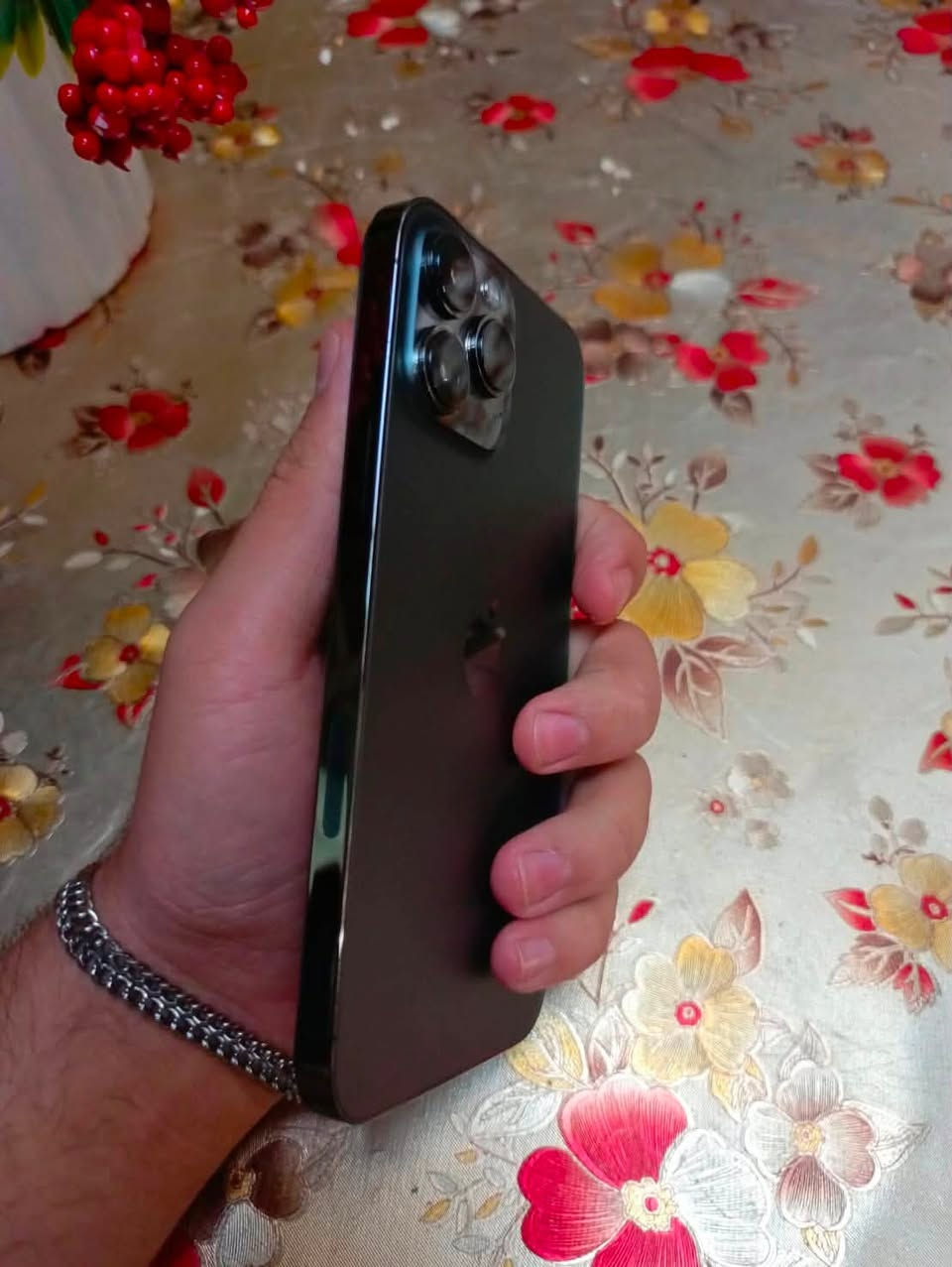 ايفون 13 برو ماكس🔥🔥

ذاكرة 128

تك

باتري 79% اصلي بلادي مال جهاز شرط 🔋

مستبدل شاشة خوش نوعيه بيها فطر بصيط مايبين🔥

كامراته فوول كلها شغالة 

شاصي وضهر فولل نضافة 
        
فيس ايدي شغال 
      

السعر خاص.


**إذا كنت صاحب هذا الإعلان وتريد حذفه لأي سبب، رجاءا أرسل رسالة إلى الدعم الفني**
