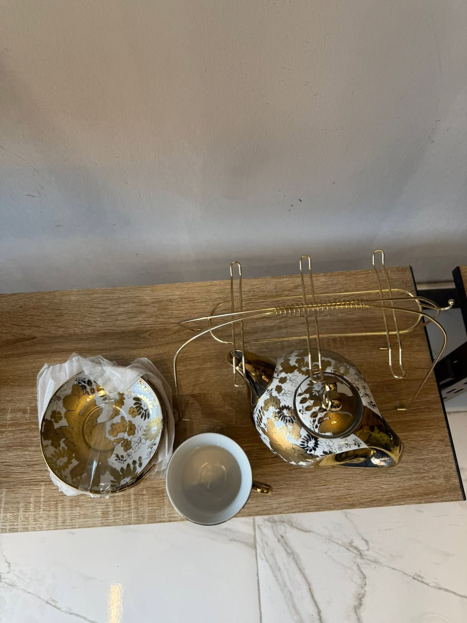 سيت كامل إنكليزي (قوري+ ست كلاصات + ٢ ستناد ) غير متسعمل السعر ٢٥ للتواصل خاص


**إذا كنت صاحب هذا الإعلان وتريد حذفه لأي سبب، رجاءا أرسل رسالة إلى الدعم الفني**
