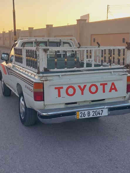 سلام عليكم بيكم موديل 1990 بس الخط مال 1996 بيكم نضيف گير مكينه اكسن شاصي شرط مصبوغ عام السعر 50 
انتصال على الرقم ***********
***********
