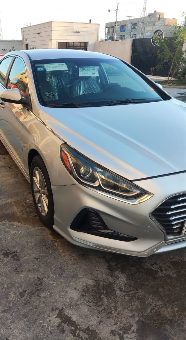 السلام عليكم
هوندآي سوناتا 2019 بغداد  حرة سنوية جديدة وهزة جديده أرقام دولي مشروع وطني تحويل مباشر للمشتري .
وارد أمريكي ضرر خفيف(صور ضرر مرفقه بالمنشور ) (بدون ايرباك )
صبغ طرف البنيد ومقدمة الچاملغ الأمامي الأيمن فقط ليبل واحد بدون تبديل والباقي كفاله من البارد والشخوط .
محرك وكير مكفولات حجم المحرك 2400 برغي ما مفتوح.
جاهزه من حداديه وتبريد وتواير وكهربائيات وغيرها . ماشيه 62 الف ع وضع الشركة.
مواصفات معروفه وحلوه شاشه كبيره كامره دواره شاشه ترحيب تحكم اربع جهات مثبت سرعه نظام سبورت بلاجكتورات لد شمعه لايتات زنون رموت حافظه رادار بالمري رادار خلفي تحديد مسار توقف ذاتي دسك أمامي خلفي ويل كب كروم سياره جديده وجاهزه وع وضع الشركة مكاني شطره
سعرها ب 150 بيه مجال للشراي  .***********
