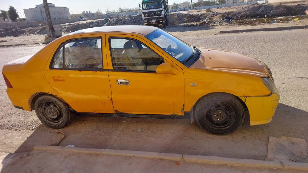 السلام عليكم 
سياره جيلي ck موديل 2012 رقم صدامي بصره
بأسمي سيارة مكينه وكير وحداديه نص عمر 
سياره كلشي ما بيها تمشي السعر 27 ورقة 
ابيع كوم حديد اتعهد فقط بالمداور سنويه ساقطه شرط مداور والهيئه على المشتري مكان السيارة ناصرية
 للاستفسار الاتصال على الرقم *********** ناصرية, ذي قار
