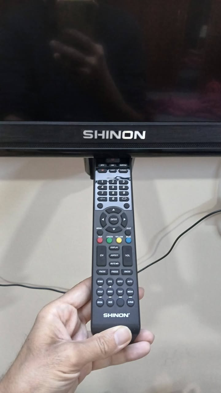 تحيه طيبه لليدور جديد شاشه شينون حجم ٥٠ للبيع جديده معنه الكلمه بدون نت السعر ٢١٠  العنوان الكاظميه  بدون نت ***********
