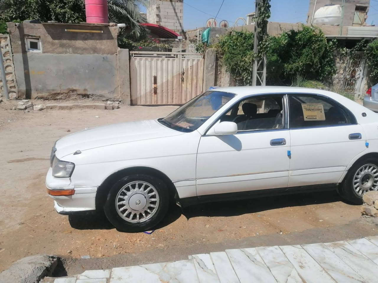 السلام عليكم اخوان سياره للبيع بطه موديل 92 سعر السياره 23 وبيها مجال سياره مشروع وطني مكان السياره نجف رقم الهاتف***********
