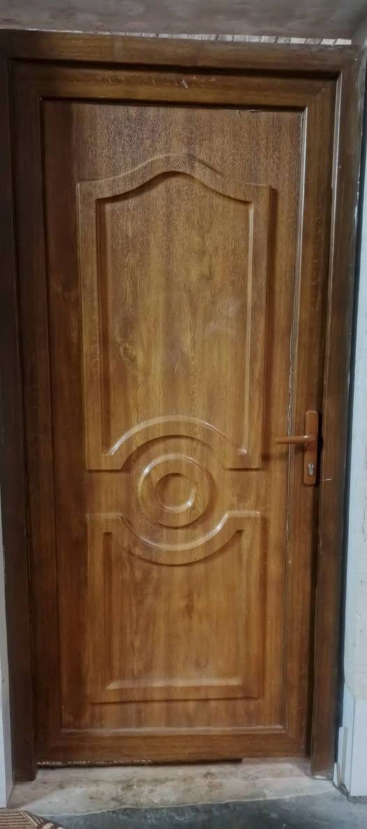 للبيع عدد 4 سعر الواحد 70 ملاحظة مكلف بل نشر رقم ***********
