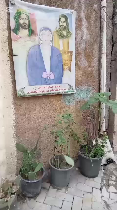 سلام عليكم متاح بيت مساحه 110  مسلح في بغداد مدينه الصدر قطاع 37 متكون من استقبال ومطبخ و 3 غرف وحمامات 2 داخلي وخارجي وتواليت السعر 150 للاستفسار ***********
