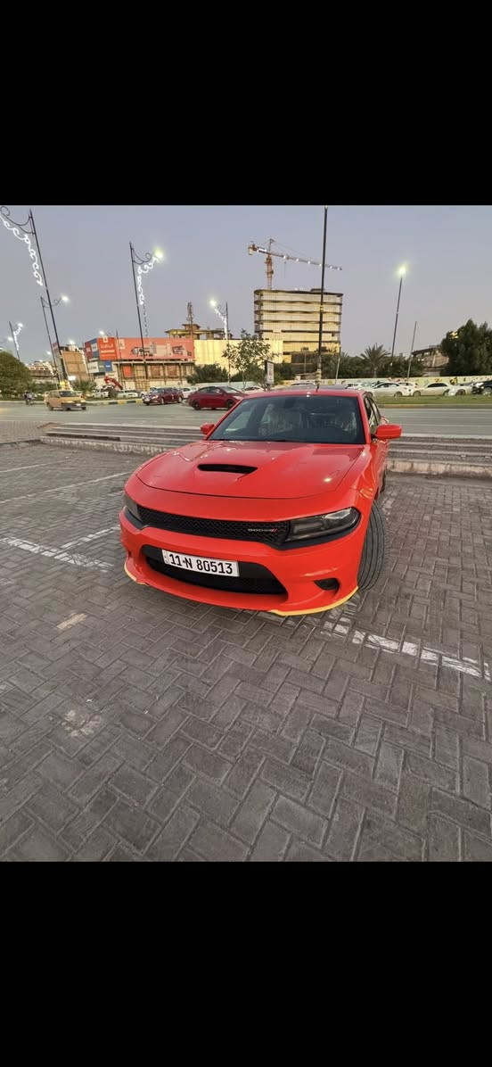 چارجر Gt سوبر تراك باك 2021 (خليجي وكالة هارلم )
مواصفات الgt معروفة 
لون برتقالي مميز 🍊
العداد 70الف/م
فتحة سقف ،حساس ، داخل جلد لونين احمر واسود،شفتات ستيرن، شاشة كار بلي والباقي تعرفو بعد 
السيارة قبل فترة انطخت عندي صار بيهة شخوط اسفل الباب فوك الدوسة شوية وبقيتهة على وضعهة مامصلحهة موضحة بالفيديو 
للأستفسار *********** مكان السيارة كربلاء
