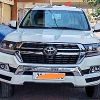 لاندكروز 2010 امحدث 21 داخل و خارج سياره نضيفه محرك جديد ما مفتوح سيار...