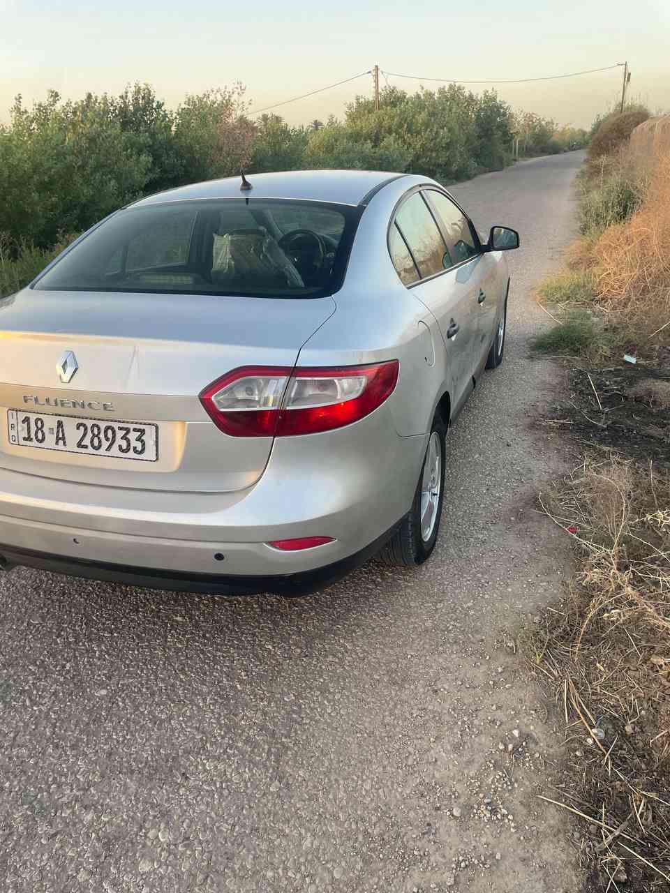 السلام عليكم رينو فلونس موديل ٢٠١٢ رقم بابل بسمي تحويل مباشر رايدهة ب ٧٥ ورقة وبيها مجال مكاني الديوانية ***********
