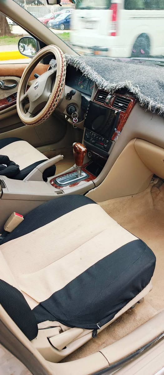 سلام عليكم بيع مستعجل نيسان مديل 2004
رقم بغداد نكليزي هزه ماساقطه  
سياره مكينه كير بلاد مكينه بيه تبخير بسيط بدون تنقيص
شاشه كامره  جاهزه السياره ومناسبه سعر 48 وبيه محال حك جيه  ترهم مراوس اوبترا افيو اتو  ***********
مكان كربلاء طويريج
