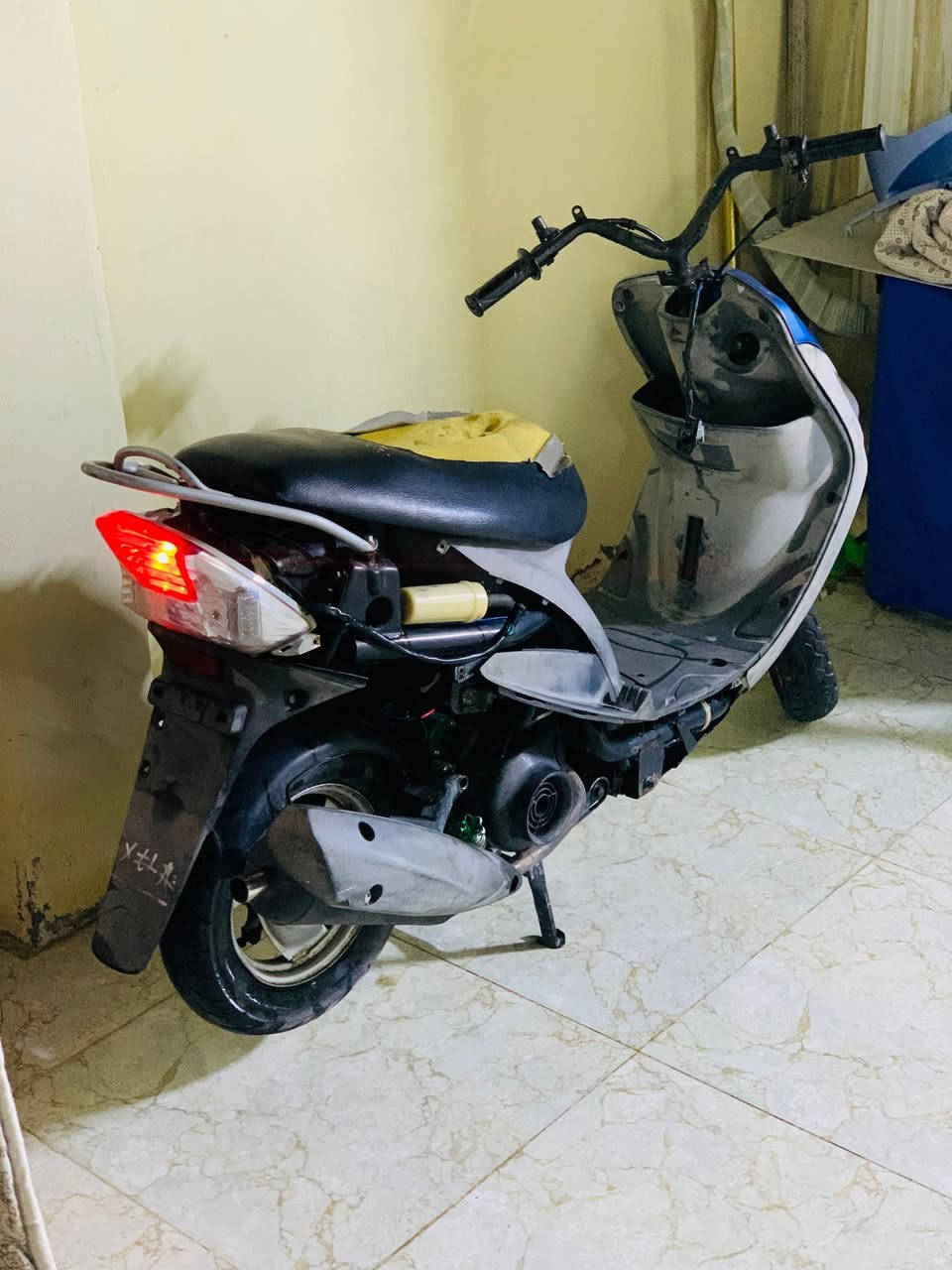 ماكس منغولي بلاد مامفتوحه كامله كفرات نقص ترايش كهربائيات شغالات للبيع او مراوس بفراشه نضيفه


**إذا كنت صاحب هذا الإعلان وتريد حذفه لأي سبب، رجاءا أرسل رسالة إلى الدعم الفني**