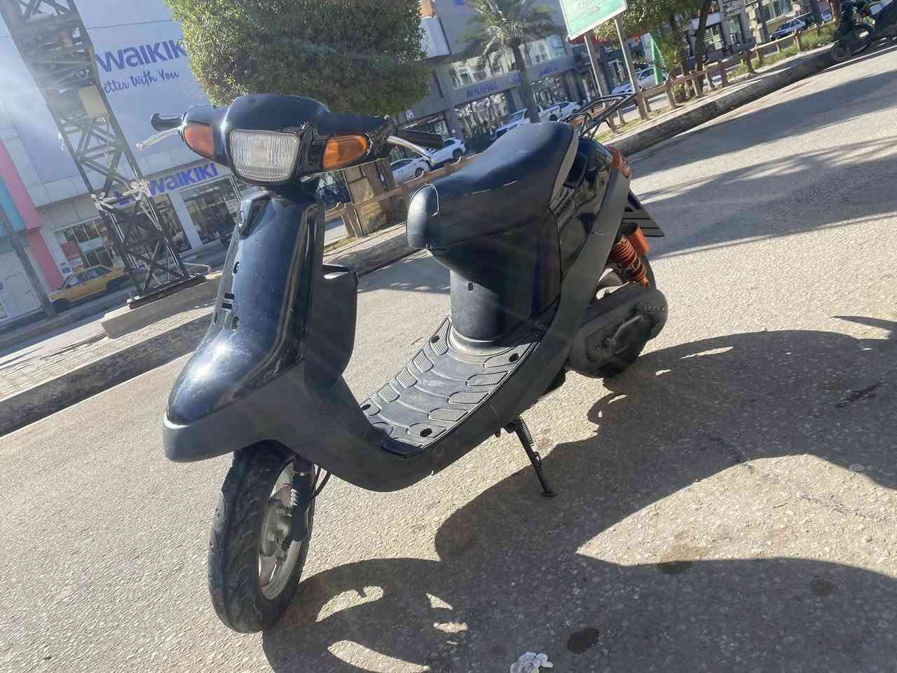 السلام عليكم دراجه بطه البيع حلوه الدراجه نضيفه مفتوحه مره وحده سلف تشتغل ما نقص بيه اي شي  السعر 275وبيه مجال مكان كربلاء للاستفسار 
***********
