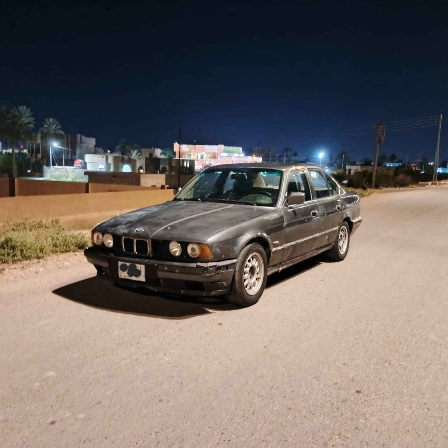 سلام عليكم
للبيع بي ام 1990 وارد ياباني كير اوتو محرك مفتوح كير محرك تخم تاير كله جديد كهربائيات كله شغاله سياره بلاديه مكفوله من ضربه وصبغ لايت زنون 
السعر 38 وبيه مجال مكاني الرمادي 
*********** 
***********
