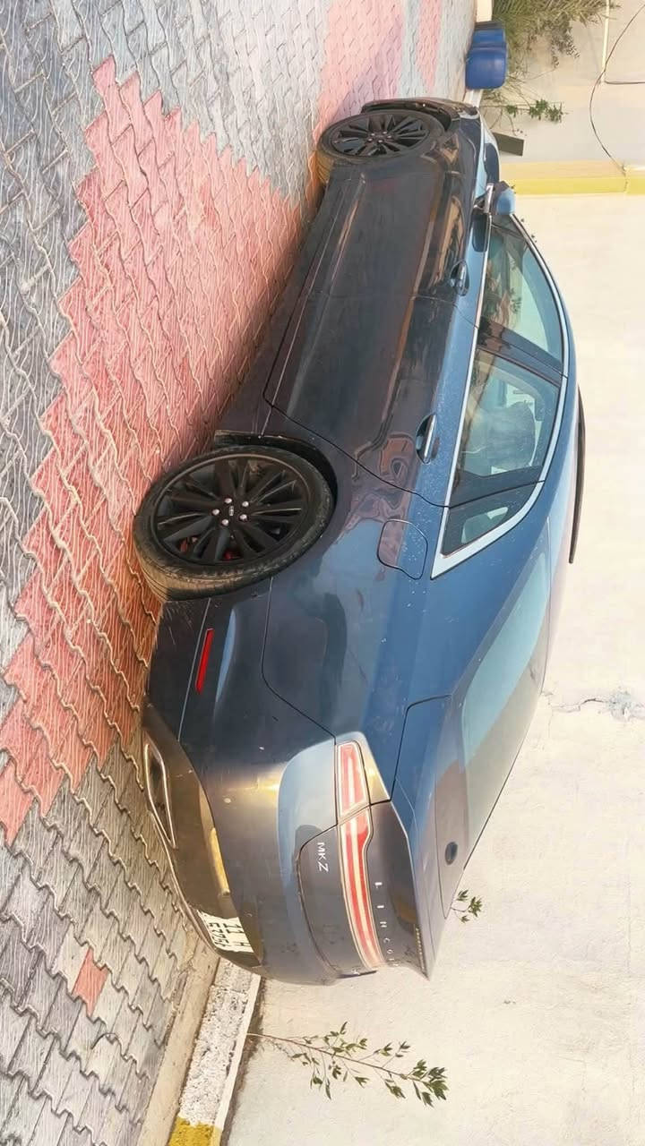لينكولن 2018
mkz 

الموصفات /فتحه مري شفط اشاره بلمري نقطه عمياء نزول عند الرجوع لد ترحيب علامه لين كولن 

ابواب ذكيه لد ترحيب بصمه 

جنطه كهرباء 

كشنات جلد تتفئه تبريد كهرباء ٦ وضعيات خزن ميموري 

١٥ سماعه صوت محيطي 

رادار تحديد مسار ٣ وضعيات قياده 

لد بلدشبول ولابواب ٧ الوان بلادي 

شاشه بلاديه تحكم لكل السياره

تشغيل عن بعد 

هواي بيها موصفات معروفه الينكولن 

مكينه الفين تيربو 

ضرر واضح 

نقص السياره بس التيربو ضعيف  

السعر ١٣٥  مكان السياره بغداد

‏***********
