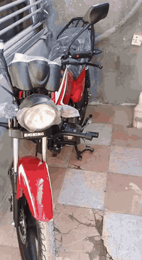 اسسلام عليكم
دراجة شاينك أوراق سكنر موديل 2025 الدشبول الجديد دراجة خير من الله جديدة صار أسبوع من ماخذها وصار ظرف عندي و أريد أبيعها وبالعافيه ع ياخذها تجي تفحص و تروح 
دهن جديد بانزين محسن من أخذتها لحد هسه سعرها 950 
مكان بغداد الدورة الميكانيك

الرقم : ***********
غير متواجد ع فيس
