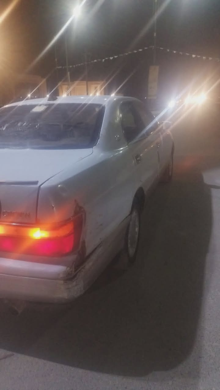 سلام عليكم
اخوان بطه للبيع موديل 1995
بسمي مكينه جديده توني شادها حاويه 
تخم تاير وباتري جديد
تبريد شغال منضومه جديده 
حداديه توني مسويها 
سياره خير من الله 
بس كيرها شوي بده بي ضعف 
كفاله عيب شرعي واصوليات 
مكاني ناصريه مركز  
ب42 وبيها مجال
وبخدمة لشراي***********مكاني ناصريه مركز
