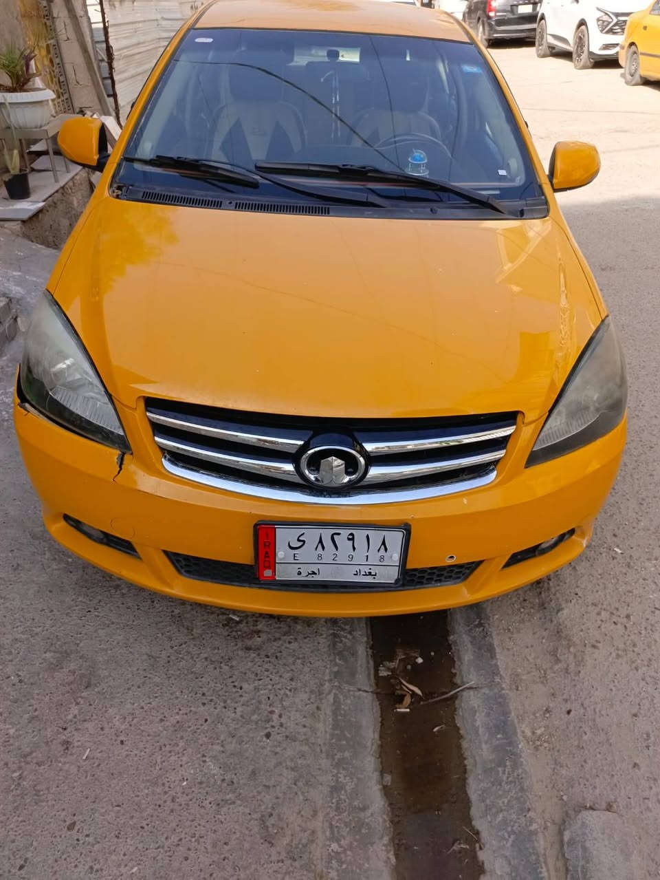 فولكس ٢٠١٣ سيارة بلادية مابيه لاتبديل لاطخة السعر ٤٥ العنوان بغداد ***********
