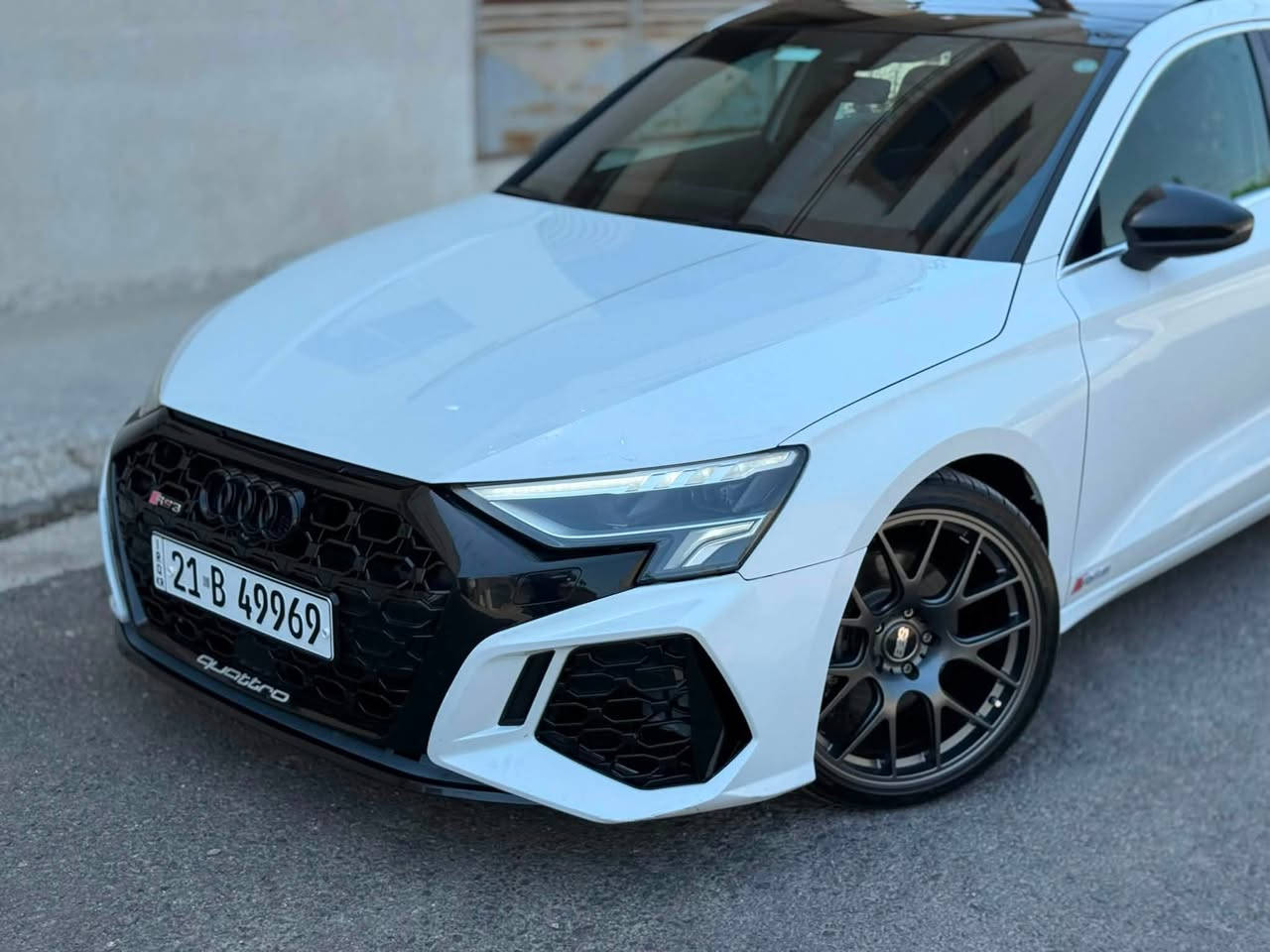 ﷽
‎سلام علیکم 
audi A3 quattro 🚀🇩🇪 2022
‎وارد : امریکی 
‎ماشیە : 38 میل 
‎مودیل : ٢٠٢٢ 
‎فول فول مواصفات باموراما - بصمە - 
‎لایتات لید RS3 -کشنات  تدفئە  و جلد و کھربائی - رادارات امامی جانبی خلفی - شاشە کبیر اندروید و کاربلەی - کیج الکترونی - بریک بصمە - اتو هولد - اوتو ستارت ستوب - وهوایە مواصفات الاخرا ........

‎جاملغات امامی مصبوغ بدون دواخل ارباک ستیرن طاک رجع سستم شرکە 
‎سعر : 175$ بی مجال
‎سنویە و رقم جدید اربیل . تحویل نفس الیوم 

‎مکان اربیل مدینە معارض : ***********
