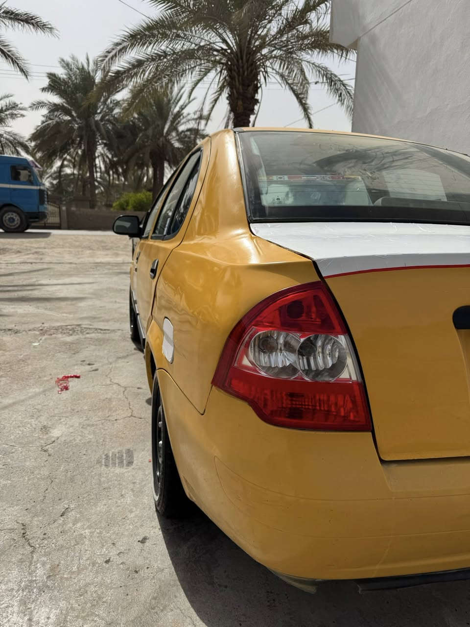 سلام عليكم 🥇📍 
طيبه 2015 رقم بغداد الجديد هيئه وغرامات مصفره كير مكينه نظاف تخم تاير وتخم ويل جديد شاشه اصليه بيها سياره بدون حادث وبدون معجون بس بيها مكانات صبغ اثر جراد وصور سياره عدي قبل لااصبغ لقطع سياره جاهزه وحلوه نقصها عينه وصينه بس حماوه صفر مابيها أي حماوه السياره معروضه ب 40 وبيها مجال مكاني بابل حي الجزائر ***********
