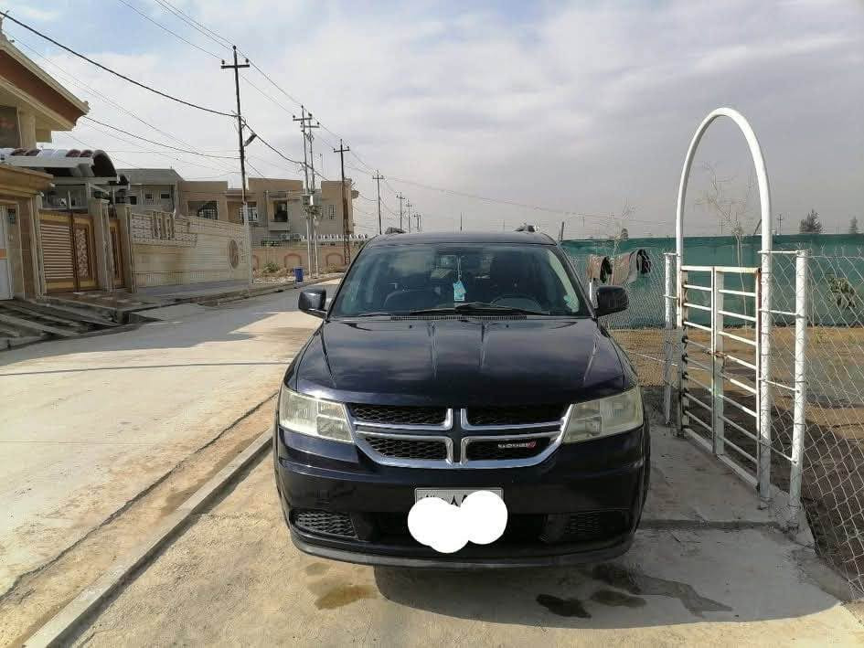 السلام عليكم سياره دوج جورني 2011 اللون نيلي الضرر شبر بجاملغ الايسر تعديل على بارد بدون صبغ رقم اربيل فول مواصفات بصمه شاشه تشغيل عن بعد تحكمات تبريد شغال
4 سلندر  5 راكب بسم الشرعي وهزة جديدة شرط التحويل او الوكالة السعر 105 وبيها مجال حك الجية
للتواصل خاص او الاتصال على رقم ***********
ملاحظة/ السياره مو اليا السياره معروضه يمي اتكفل بل بيع والشراء والتحويل واخذ عمولة من البايع والمشتري. موصل, نينوى

