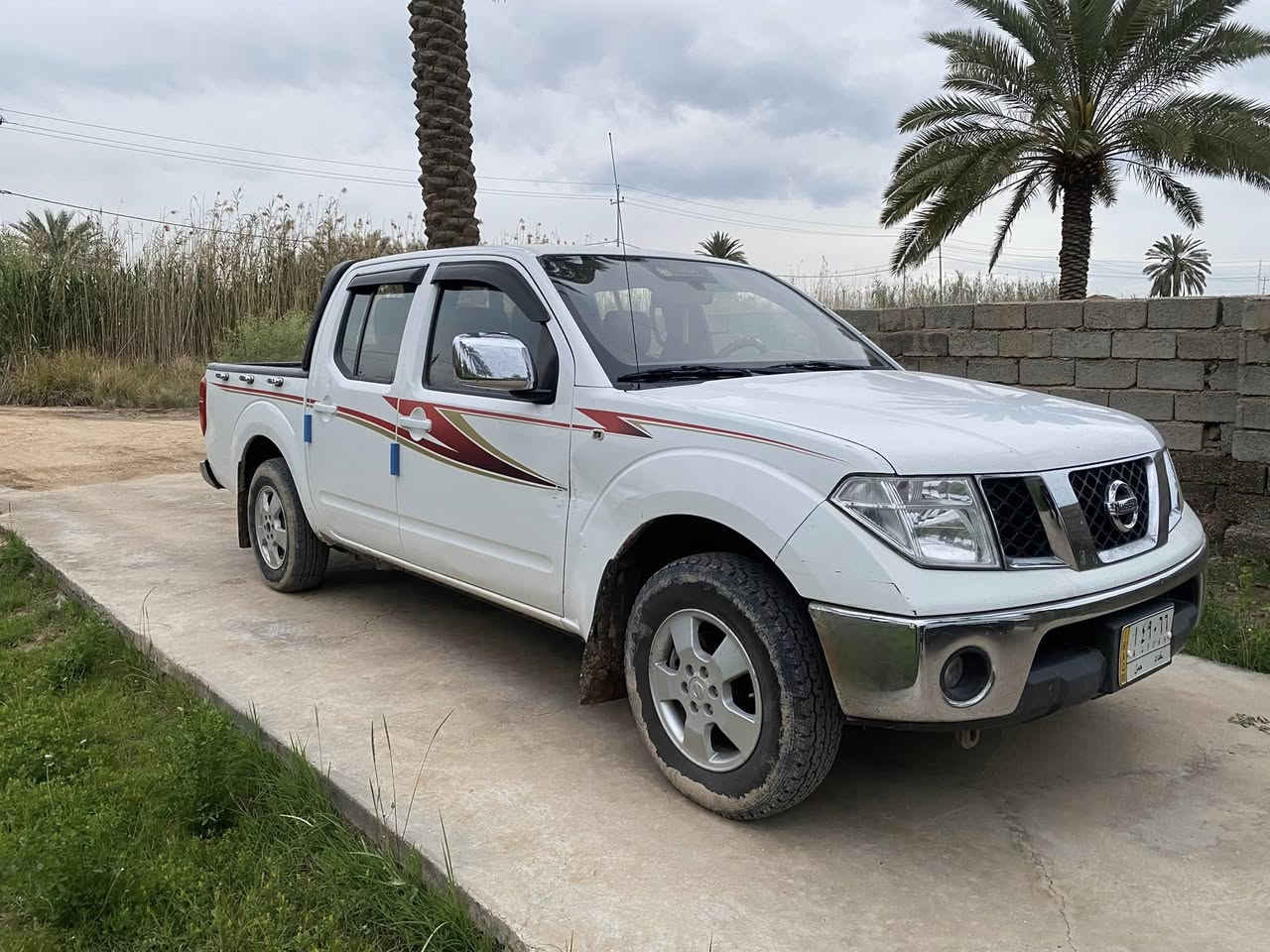 سلام عليكم 
بيكم نيفاره للبيع موديل 2008 كير اوتو رقم بغداد 
بيها صبغ بسيط 
للبيع فقط بدون مراوس 
سعر 82 وبيها مجال بسيط جداً 
مكانها بابل جبله
للأستفسار ***********
