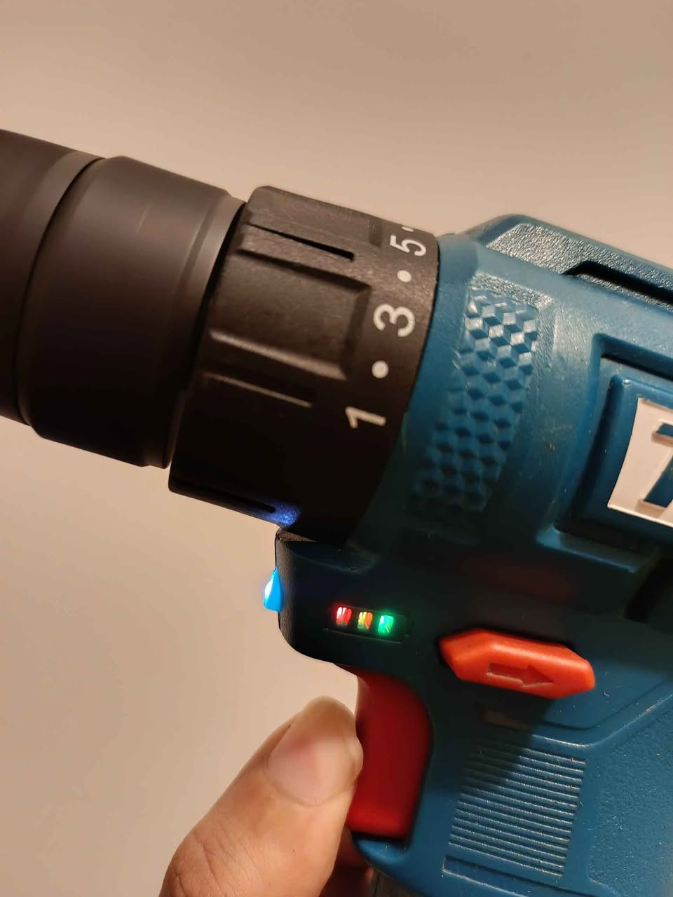 ‎دريل مزرف توتال أصلي بطارية ليثيوم وملحقات متنوعة‎ موصل, نينوى


**إذا كنت صاحب هذا الإعلان وتريد حذفه لأي سبب، رجاءا أرسل رسالة إلى الدعم الفني**