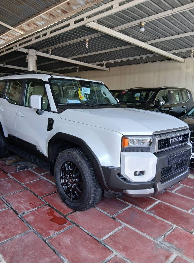 🌟تويوتا  برادو 🌟

👈2025

🛑ضمان شركة ساز

فئه(. R3)

زيروووووو

🌟مرقم بغداد

الاتصال على 

☎️***********
