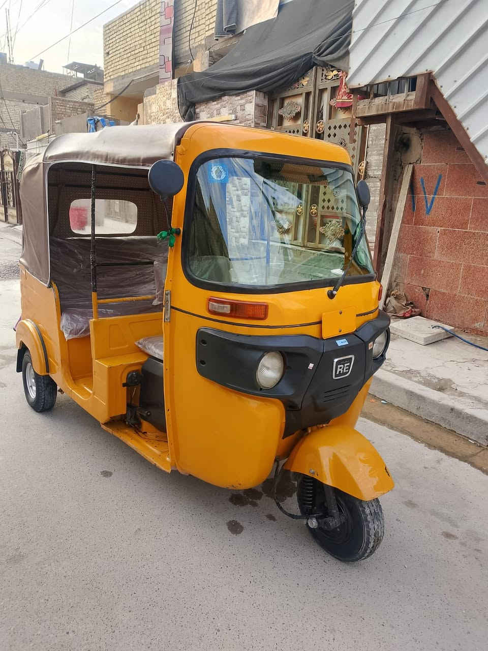 السلام عليكم 
للبيع موديل 20 شهر 12 رقم وسنويه تحويل ثاني يوم مكينه مكفوله من التنقيص ولتبخير كشر بس لغد واحد مصبوغ تكتك خير من الله جاهزه كبل للشارع
 مكان بغداد الشعب السعر 6800 بيها مجال 
الاتصال ***********
