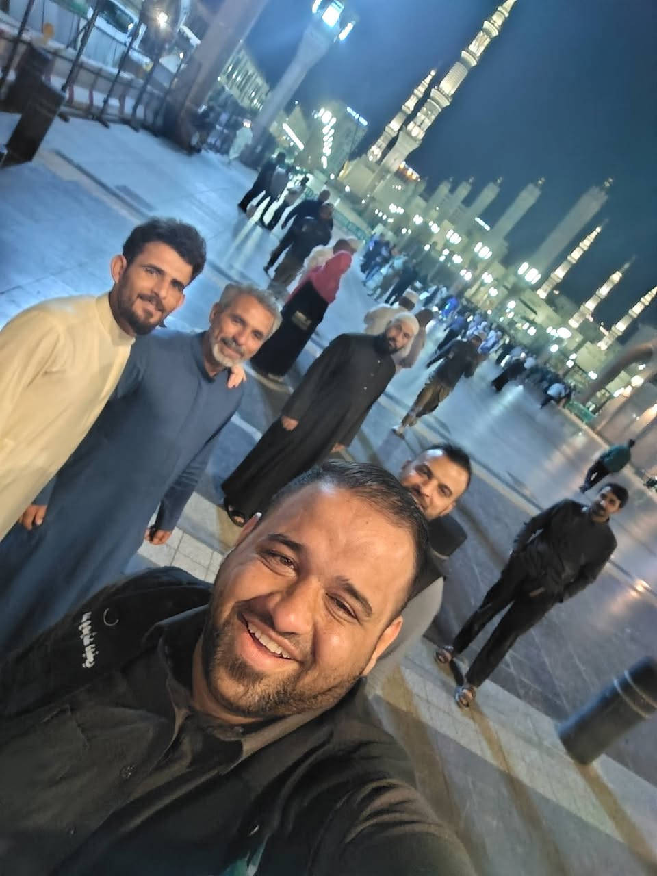 دخول الرجال إلى الروضة الشريفة
 معتمرين قافلتنا قافلة شركة المدينة المنورة للحج والعمرة بقيادة خادم ضيوف الرحمن المتعهد حجي محمدهشام ابوعيفان العيساوي  ومازلنا مستمرين بأستلام جوازات عمرة شهر رمضان المبارك كاملآ سارعوا بتسليم جوزاتكم إلى الشركة الكائنة الفلوجة تقاطع الجنسية القديمة مقابل ومجاور باب الخروج لكراج بغداد
للحجز والاستفسار
***********
***********
