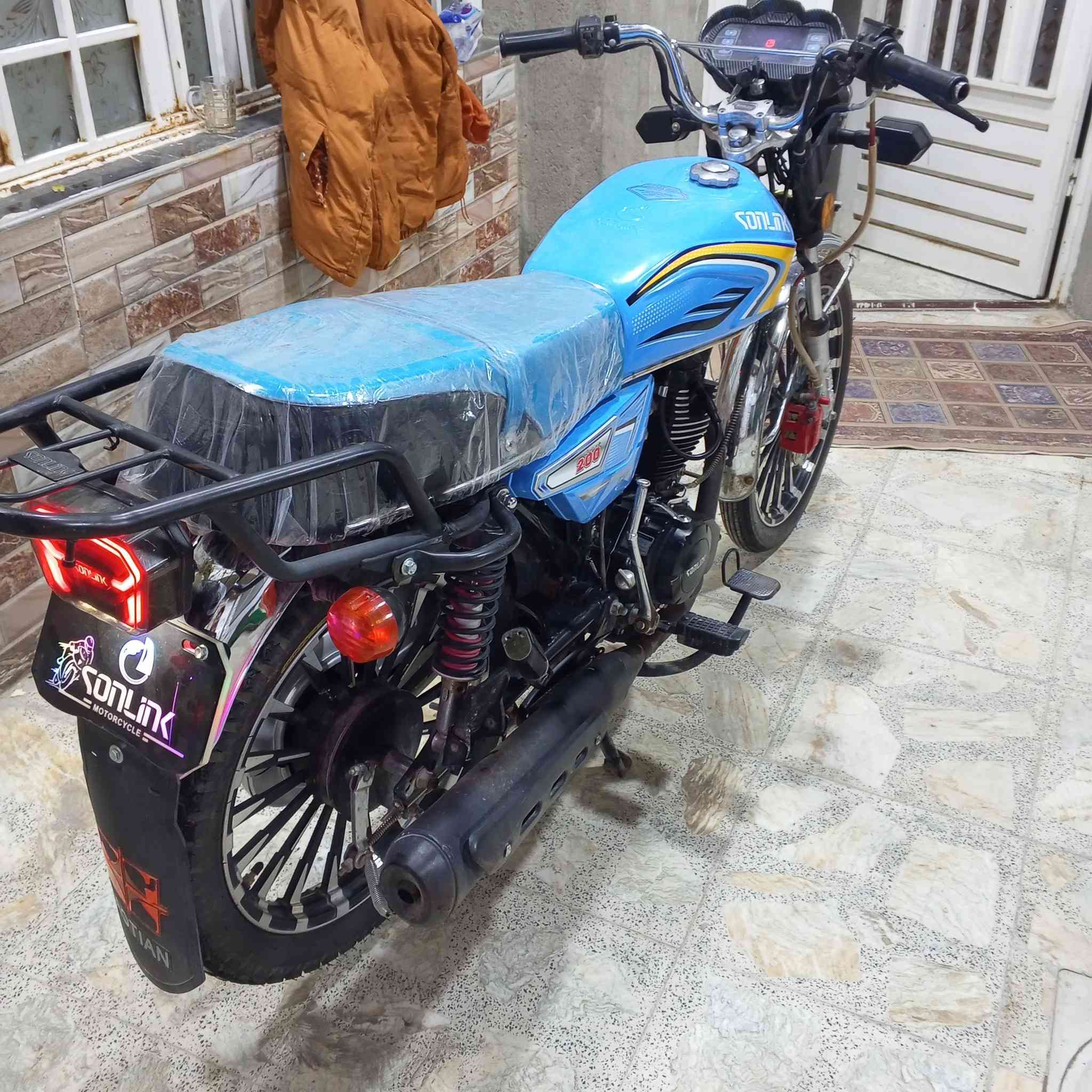 يا الله سلام عليكم ايراني موديل 25 إدراجه ماشيه ١٠ تالف يعني جديده مكفوله كفاله عامه الدراجه اريدها ٨٠٠ مكاني بغداد الغزاليه رقمي *********** رصيد *********** وتساب
