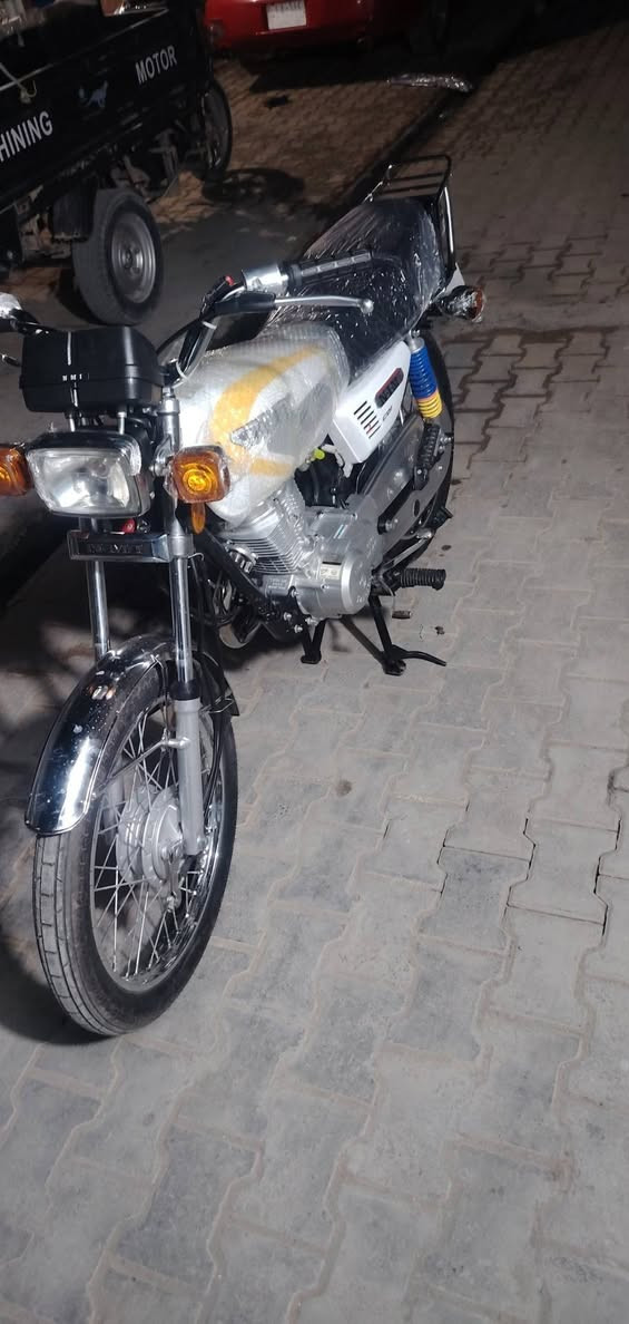 سلام عليكم نامه سونك 25 صارلهه شهر من طالعه من الوكيل اوراق سكنر كفاله عامه شرط الفحص السعر خاص او اتصال مكاني سماوه *********** واتساب
