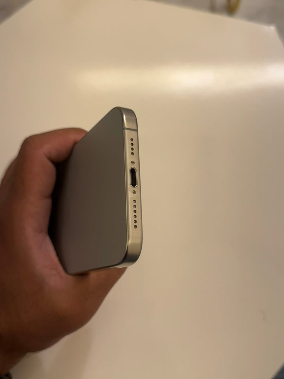 ايفون 15 pro max ذ256 بطاريه 81 جهاز ماستر شوق اوسط كفاله عامه من زلغ وشخط جهاز فول نضافه وصور كدامك ما داخل صيانه ابد وتر بروف على وضع الشركه سعره 990 وبي مجال بسيط جدا للشراي مكاني بغداد السيديه 
*********** واتساب او خاص
