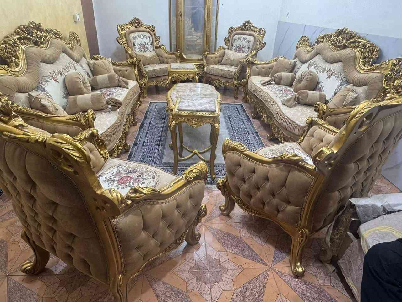 تخم زان مصري نضيف جدا اخو الجديد ١٠ مقعد مع سيت طبلات مرمر طلاء ورق الذهب  ***********
