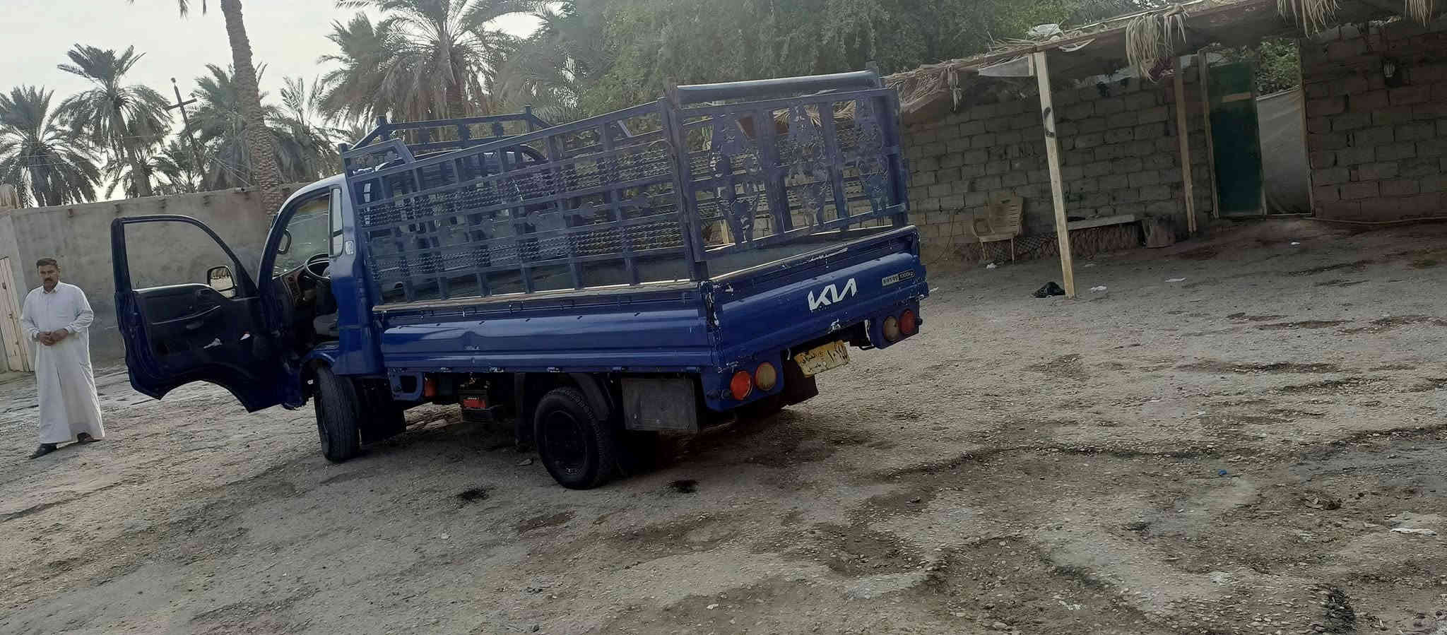 كيا بنكو ٢٠٠٤ رقم صدامي ب٦٠ وبيه مجال ***********
