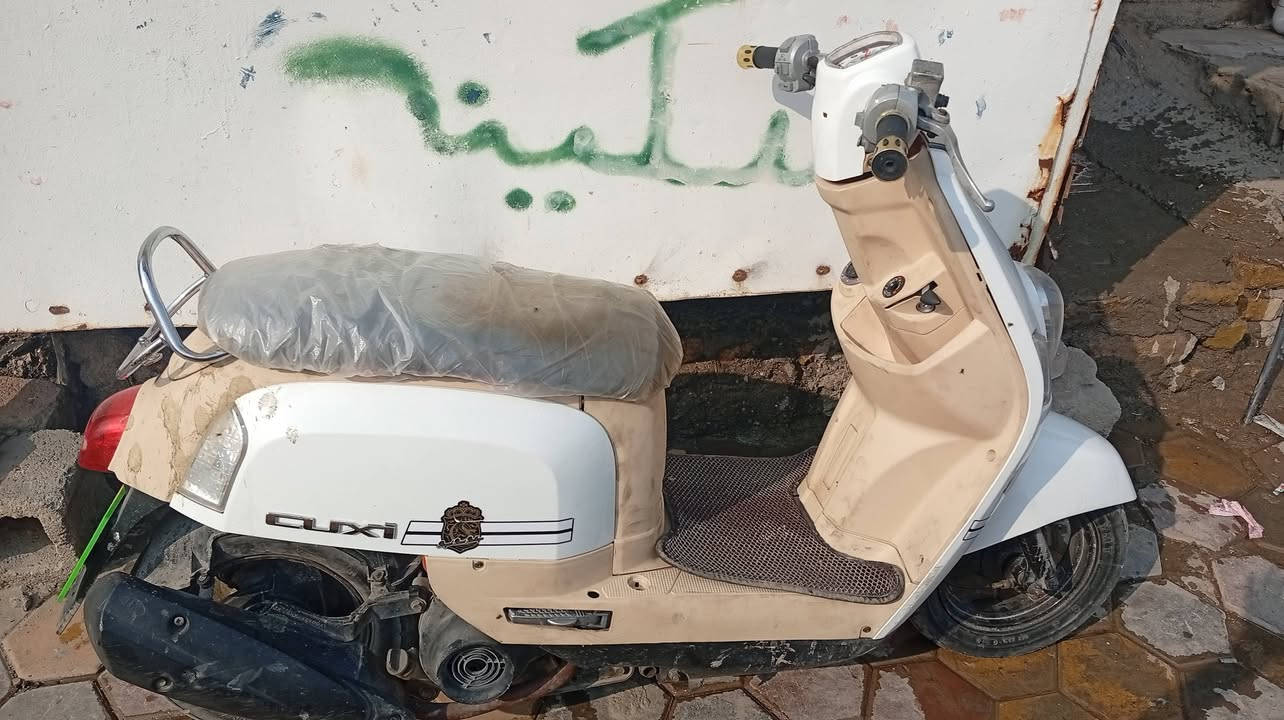 ماكس بوليس للبيع السعر 600 وبيها مجال متزوجه 55 او هذا رقم تلفوني مكاني  شارع 30. ***********
