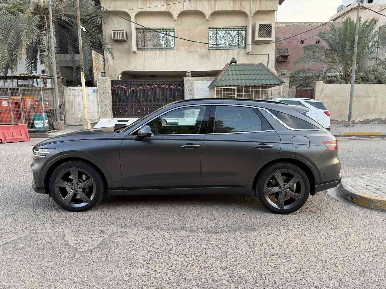 سلام عليكم
جنسس gv70 2023
4(2.5) تيربو
🛑🛑🛑(كلين تايتل)🛑🛑🛑
ماشيه السياره 61,000 Km

مغلفة سياره كلها مات 
محدث نظام السياره اخر اصدار + لغه عربيه + معزز واقع الافتراضي 
مواصفاتها معروفه كامله فول مواصفات تدوخ بيهن 

كامله السياره مابيها اي نقوصات 

السعر 33,900 $  وبيها مجال بسيط
مكان السياره بصره 🛑


**إذا كنت صاحب هذا الإعلان وتريد حذفه لأي سبب، رجاءا أرسل رسالة إلى الدعم الفني**