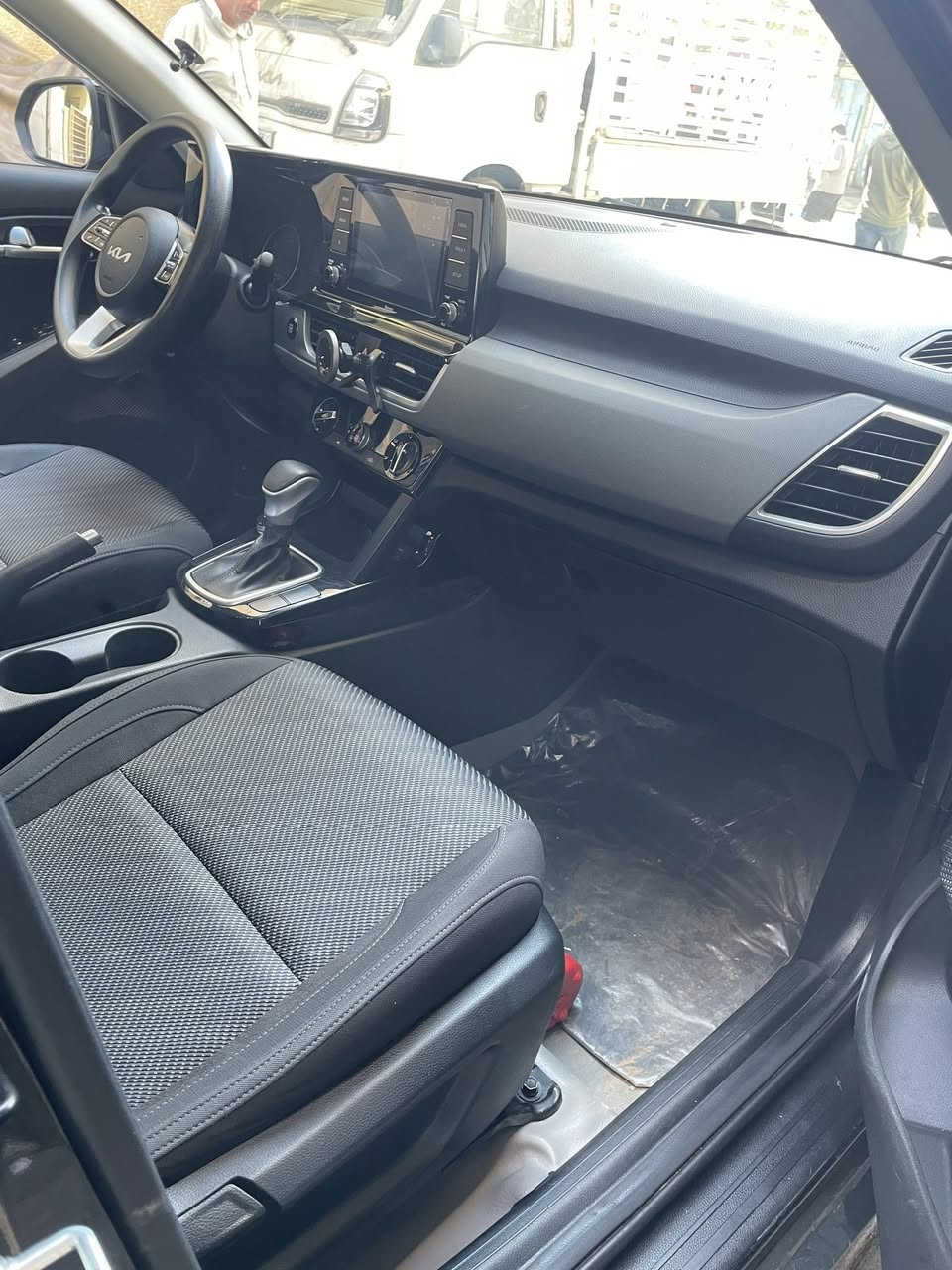 كيا سيلتوس خليجي موديل ٢٠٢٢ ماشية  ٤١  الف                                                        
فول مواصفات 

حساسات 
فتحة 
تشغيل عن بعد 
تبريد قطعتين 
بصمة 
ترحيب عند الاقتراب 
شاشة اعطال 
مري شفط قابلة للطي 
كشاف ضباب 
كامرة دوارة 
محرك 1600 دوش 
كير at 
حساس اطارات 
وبعد بيها مواصفات 
للاستفسار خاص او *********** 
المكان بغداد
