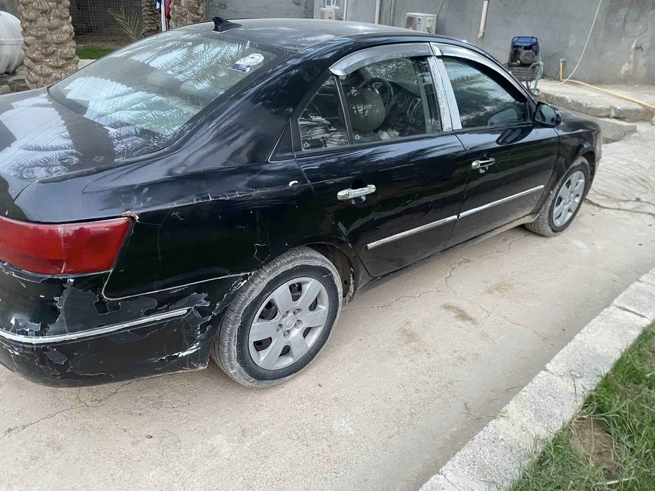 سوناته 2009  رقم بغداد  مكينه 2400 حادث جامرلغ خلفي قبق جنطه  قطعتين صبغ  مكينه كير تبريد كفاله السعر 96بيها مجال بسيط مكان ديالى بعقوبه ***********
