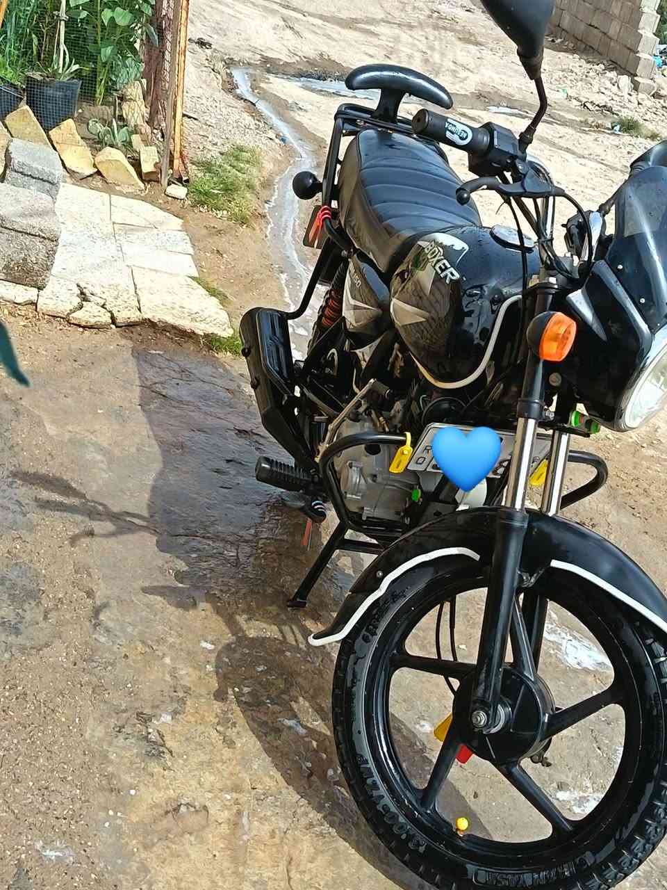 سلام عليكم شباب دراجه بوكسر للبيع مديل 2020 دراجه خير من الله كلشي ما بيه دراجه معروضه مليونين و300 وبيه مجال مكاني كوت حي الحكيم تواصل على رقم *********** وبي واساب ❤
