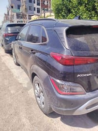 موديل 23 بدون رقم  فول السيارة  بغداد  07721200120 السعر 140 $