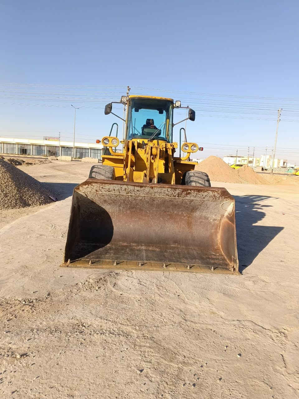 سلام عليكم للبيع شفل كاوسكي زت  حجم70 وارد امريكي مديل 2002 اصل السعر واستفسار اتصال على الئرقام ***********/ ***********
