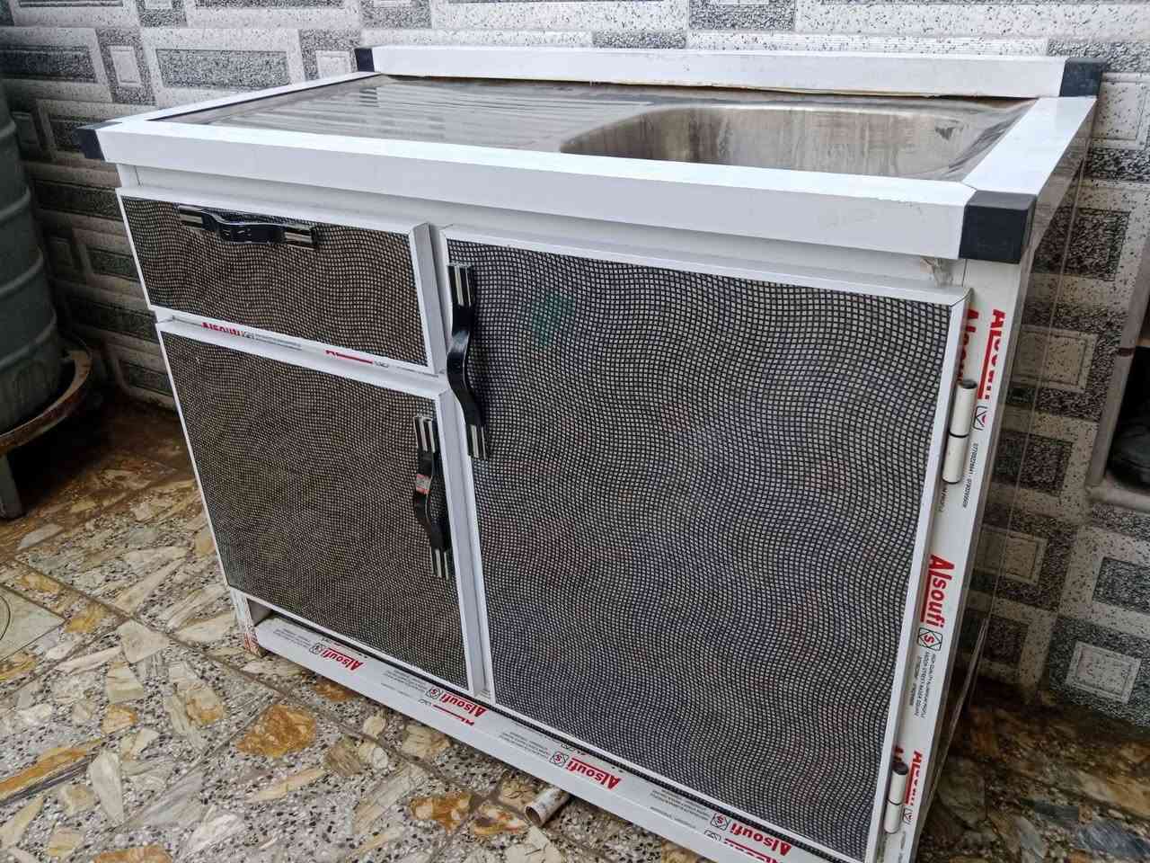 السلام عليكم غراض للبيع نضيفه جدا مكان بغداد واكو توصيل ع فحص تأخذ شراي يتفضل خاص او واتساب #رقمي***********
