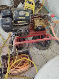 كمبريسر ٢٠٠ل • بنزين • ديوانية