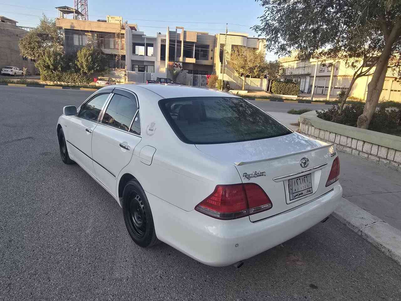 2005
مووس 
گيروو مةكينة بجووك 180 
2دووگمة 
2بارجة بؤياخ ئةورووبا 
شاشة كاميرة تةبريت ساردوو گةرم بةسراوة 
كؤدي بؤكراوة 
4تاية لؤك 1حةفتةية بةسراوة 
بئ مةسرف 
سعري 61مةجاليكي كةم 
شوين كةلار 
***********
