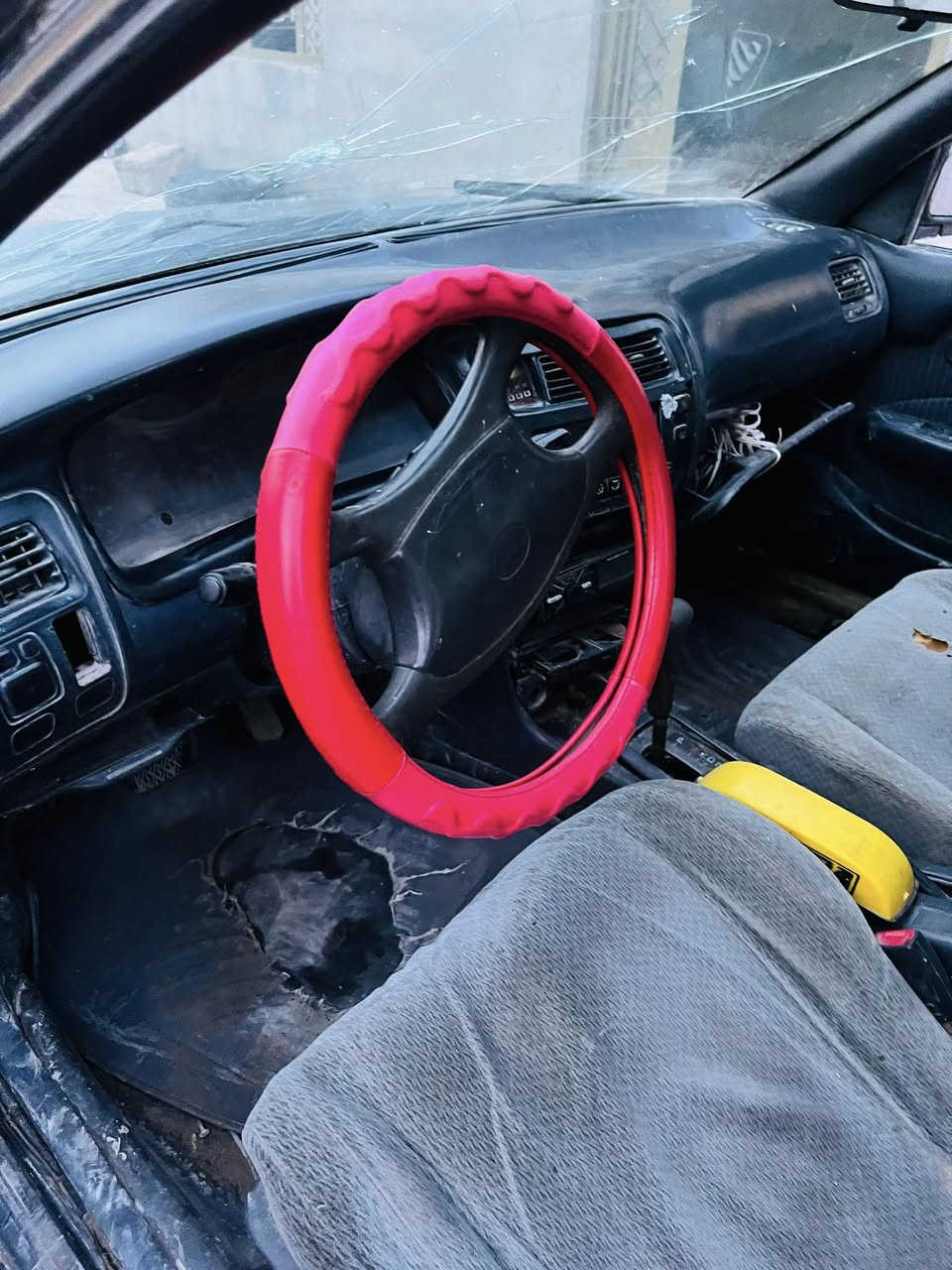 سلام عليكم من رخصة الآدمن  كورلا موديل ١٩٩٣
شرط محرك وكير بيه تأخير ع بگ تمشي طبيعي رقم صلاح الدين سنويه كارتونية شرط التحويل السعر 27 وبيها مجال السيارة يعوزها ترتيب وبالعافية ع ياخذها رقمي ***********
