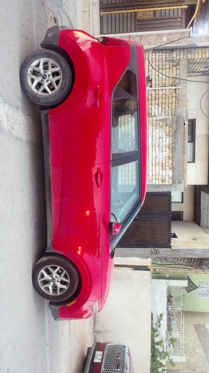 سلام عليكم سياره سول موديل 20 وراد امريك ضربته دعاميه واكعه  مواصفات السياره شاشه ابلا كار بلاي كراسي كهرباء  حساسات خلفيه محرك 200دوش سعر السياره135 ورقه رقم الهاتف ***********
