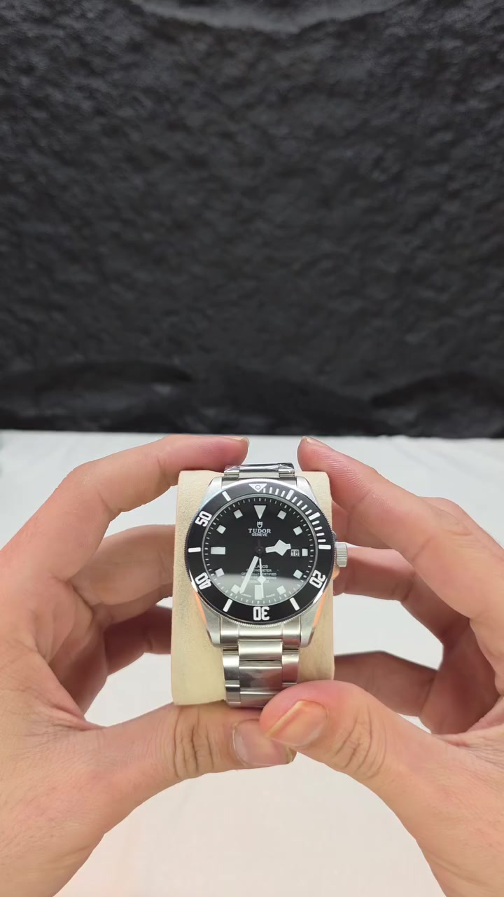 تيودور مزةد بماكنه اوتو ماتيك ياباني اصلي الساعه مختمه سويسري بالقفل مقاومه للماء ٥٠٠ متر كما موضح لمينوس بالكامل رنك دوار زمبلك قفل بحري القطعه تيتانيوم مقاوم للصدء


**إذا كنت صاحب هذا الإعلان وتريد حذفه لأي سبب، رجاءا أرسل رسالة إلى الدعم الفني**