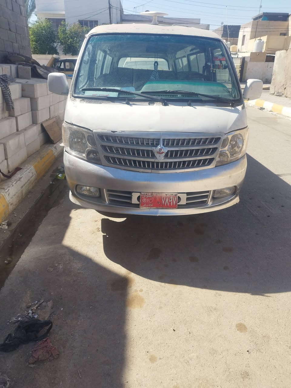 السلام عليكم فتون 2010مكينه وكير خير من الله داخلها نضيف وحلو  مطلوبه هيئه 850 راعيها يريد تحويل ب28 وبيها مجال 
***********
