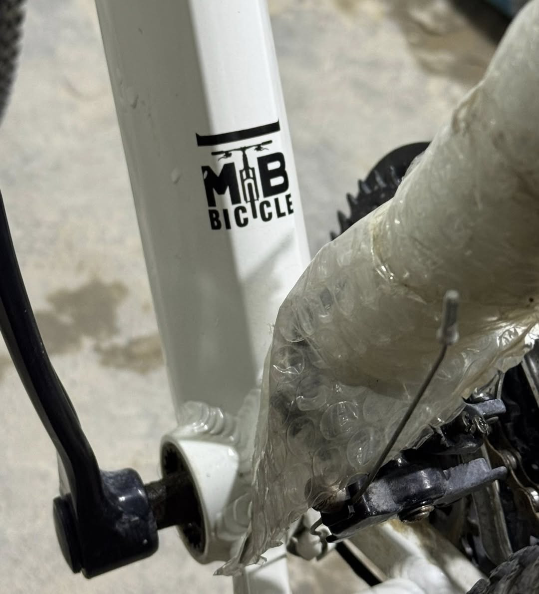 سلام عليكم 
بايسكل 🚴 
لحجم 27 … من شركه EZEL
للبيع سعره 135 الف وبي مجال بسيط  ‬ 
وتساب ‪+964 787 462 6472‬


**إذا كنت صاحب هذا الإعلان وتريد حذفه لأي سبب، رجاءا أرسل رسالة إلى الدعم الفني**