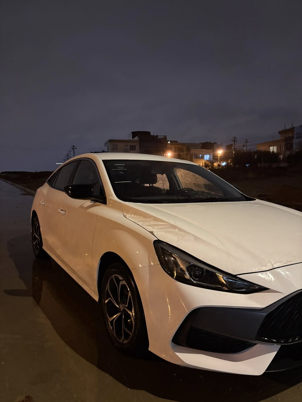 سەرەتا بەناوی خوای گەورە mg 2025 گێڕ عادی سەیارەکە لۆکە و هیچی پێوە نییە 11kmڕۆشتووە بۆیاخ تەنکە کامل جوانکاری بۆ کراوە ***********
