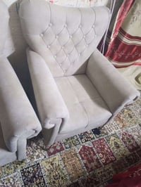 كنب • ٣ مقاعد